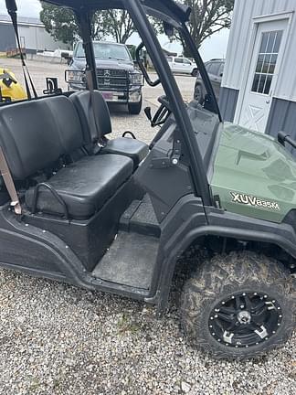 Image of John Deere XUV 835M equipment image 1