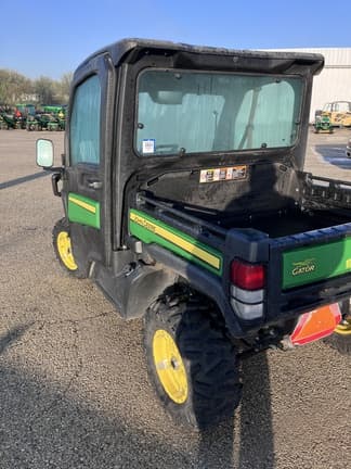Image of John Deere XUV 835M equipment image 3