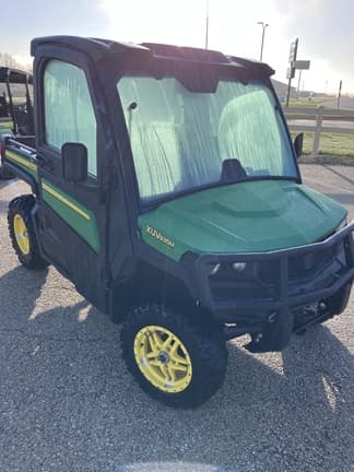 Image of John Deere XUV 835M equipment image 1