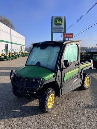 2018 John Deere XUV 835M Equipment Image0