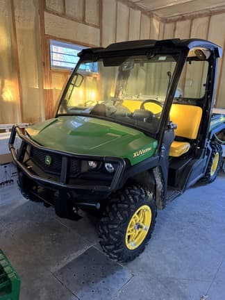 Image of John Deere XUV 835M equipment image 4