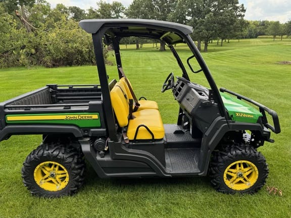 2018 John Deere XUV 835M Equipment Image0