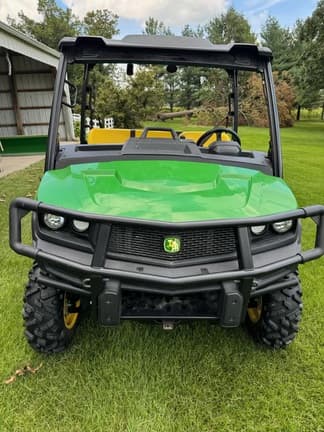 Image of John Deere XUV 835M equipment image 2