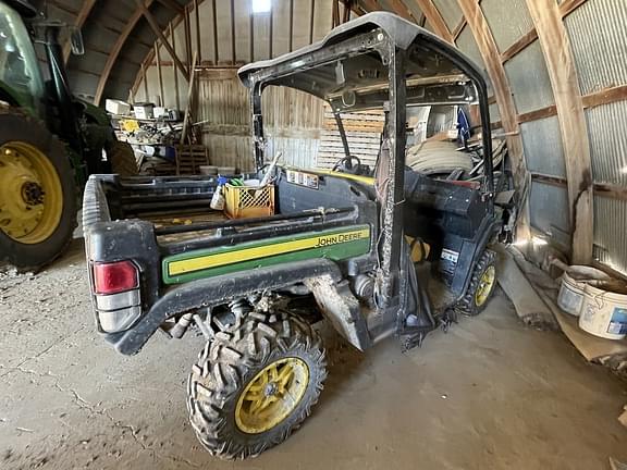 Image of John Deere XUV 835M equipment image 2