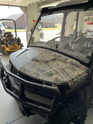 2018 John Deere XUV 835M Equipment Image0