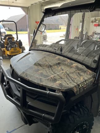 Image of John Deere XUV 835M Primary image