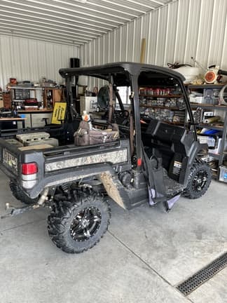 Image of John Deere XUV 835M equipment image 3