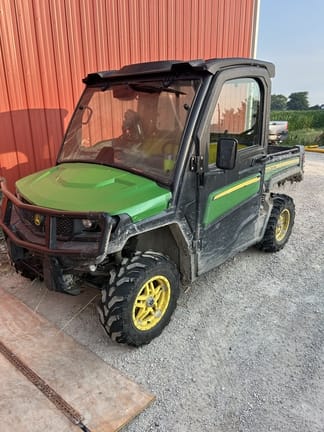 2018 John Deere XUV 835M Equipment Image0