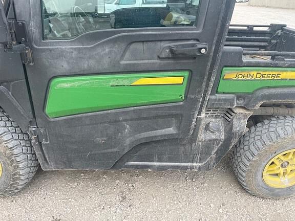 Image of John Deere XUV 835M equipment image 3