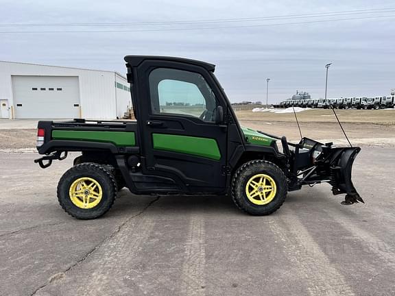 Image of John Deere XUV 835M equipment image 4