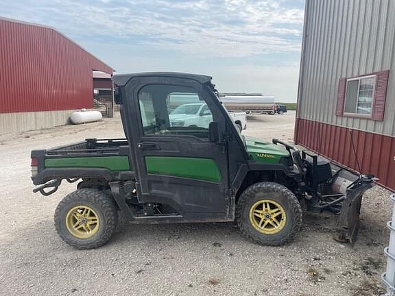 Image of John Deere XUV 835M equipment image 1