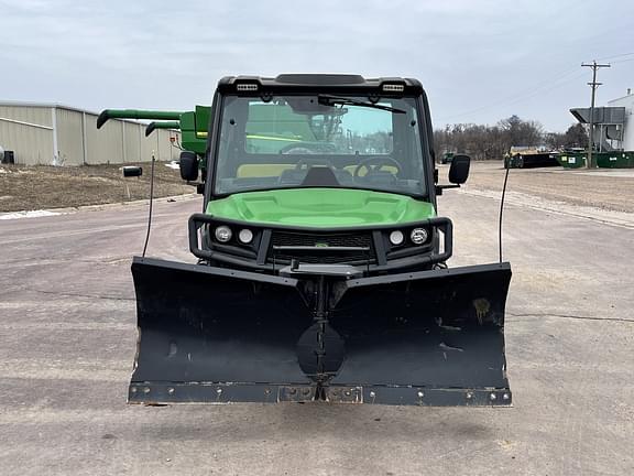 Image of John Deere XUV 835M equipment image 2