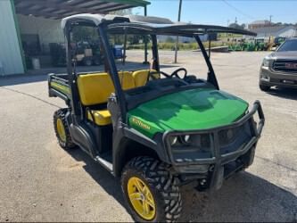 2018 John Deere XUV 835M Equipment Image0