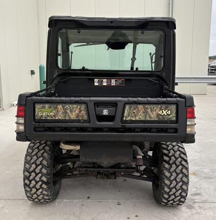 Image of John Deere XUV 835M equipment image 3