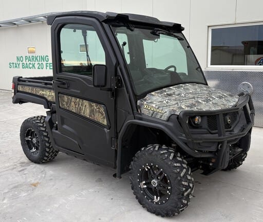 2018 John Deere XUV 835M Equipment Image0