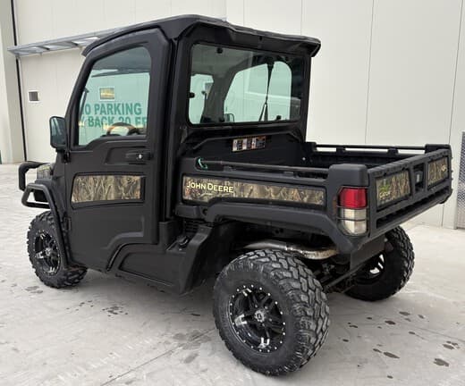 Image of John Deere XUV 835M equipment image 4