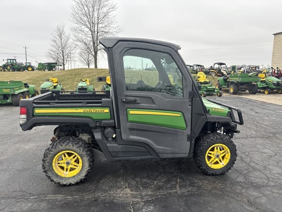 2018 John Deere XUV 835M Equipment Image0