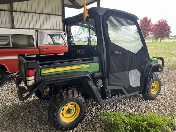 Image of John Deere XUV 835M equipment image 2