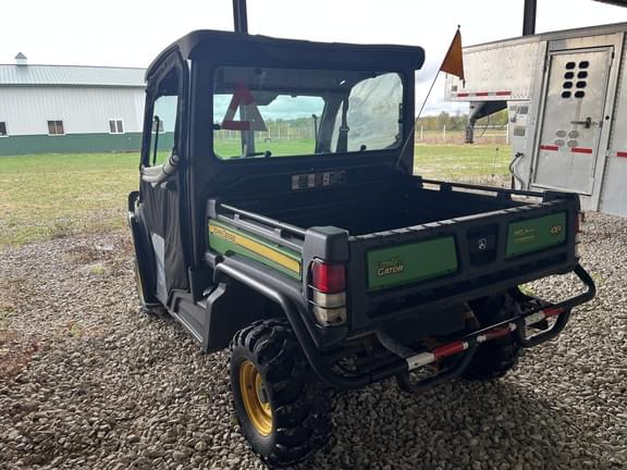 Image of John Deere XUV 835M equipment image 4