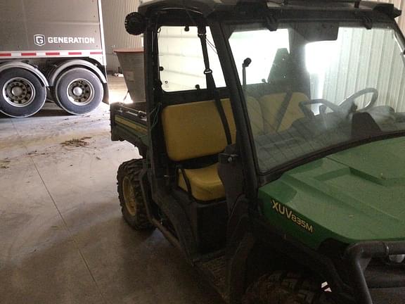 Image of John Deere XUV 835M equipment image 3