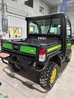 Image of John Deere XUV 835M equipment image 1