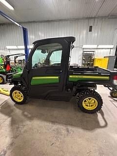 Image of John Deere XUV 835M equipment image 4