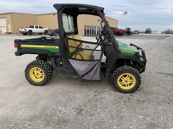 Main image John Deere XUV 835M
