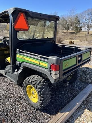 Image of John Deere XUV 835M equipment image 3