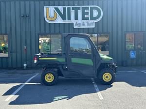 2018 John Deere XUV 835M Image