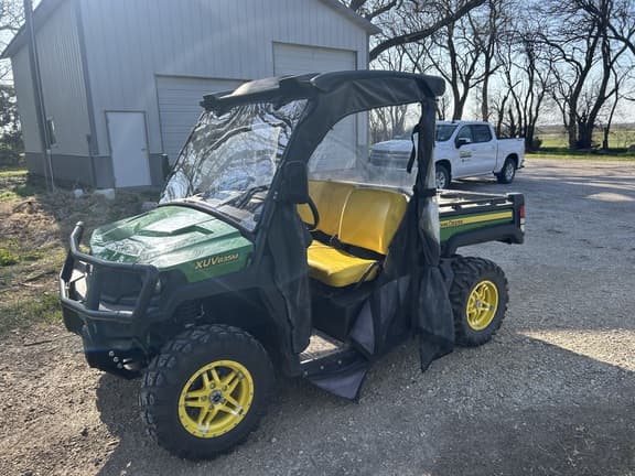 Image of John Deere XUV 835M Primary image