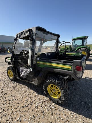Image of John Deere XUV 835M equipment image 2
