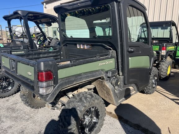 Image of John Deere XUV 835M equipment image 1