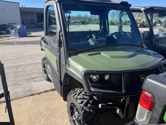 Image of John Deere XUV 835M equipment image 3