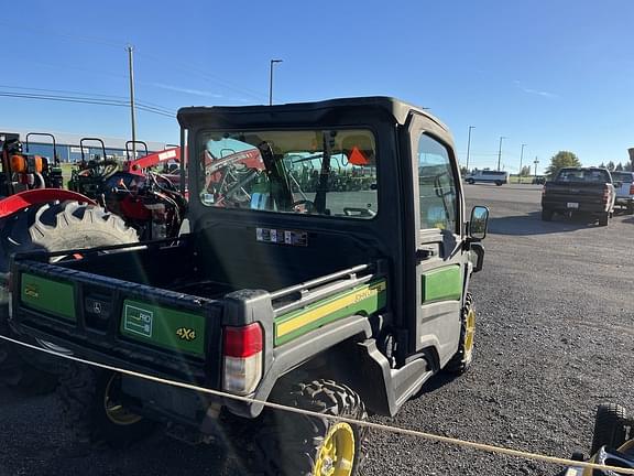 Image of John Deere XUV 835M equipment image 3