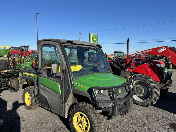 Image of John Deere XUV 835M Primary image