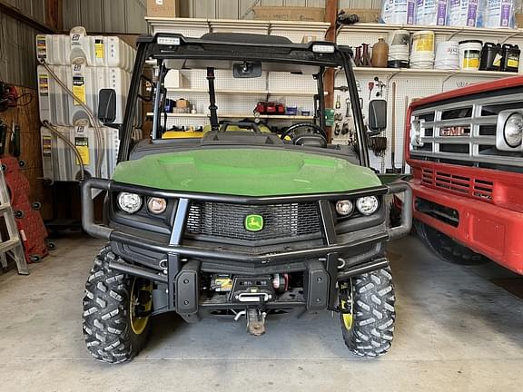 Image of John Deere XUV 835M equipment image 2