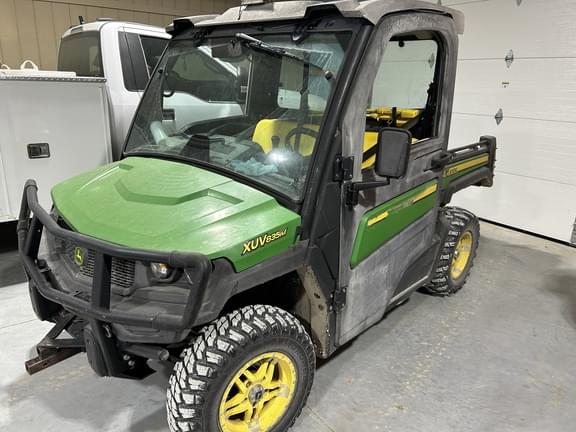 Image of John Deere XUV 835M Primary image