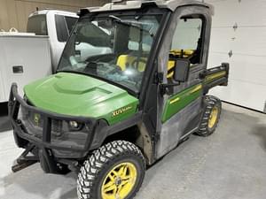 2018 John Deere XUV 835M Image