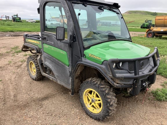 2018 John Deere XUV 835M Equipment Image0