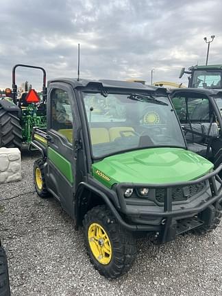 Image of John Deere XUV 835M equipment image 1