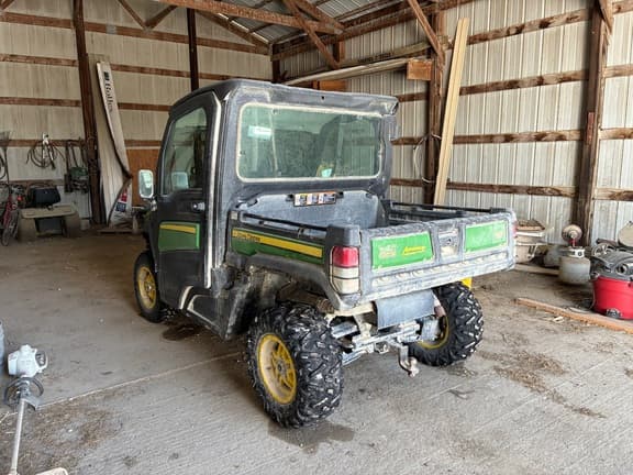 Image of John Deere XUV 835M equipment image 4