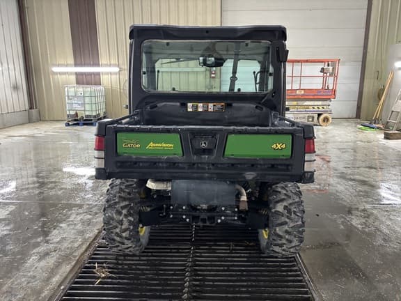 Image of John Deere XUV 835M equipment image 3