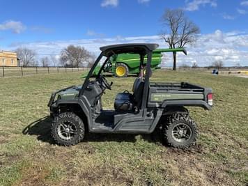 Main image John Deere XUV 835M