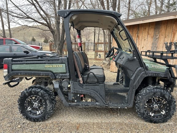 2018 John Deere XUV 835M Equipment Image0