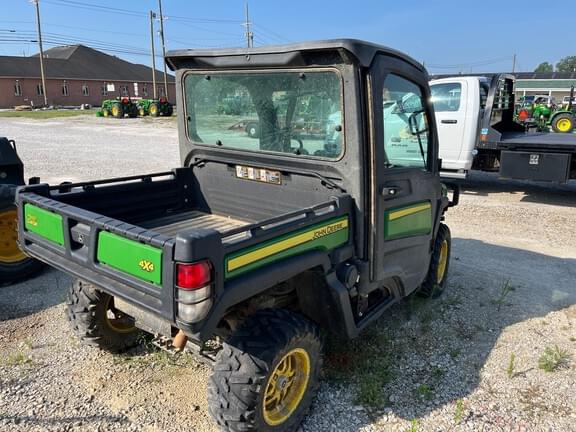 Image of John Deere XUV 835M equipment image 3