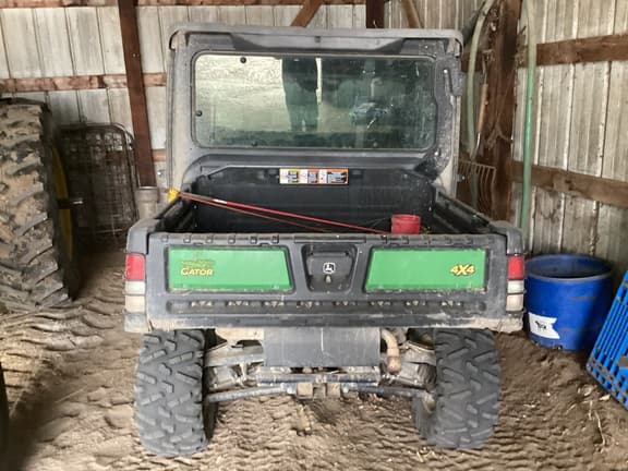 Image of John Deere XUV 835M equipment image 4