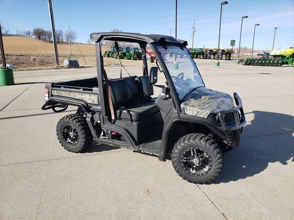 2018 John Deere XUV 835M Equipment Image0