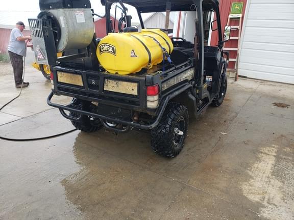 Image of John Deere XUV 835M equipment image 4