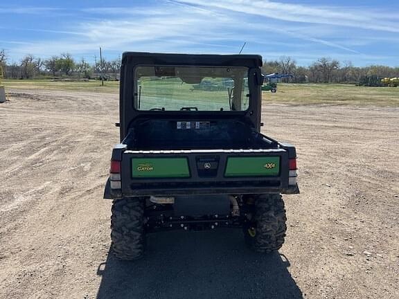 Image of John Deere XUV 835M equipment image 3