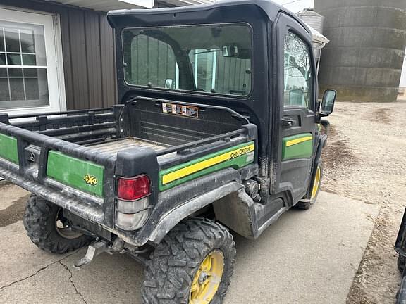 Image of John Deere XUV 835M Image 0